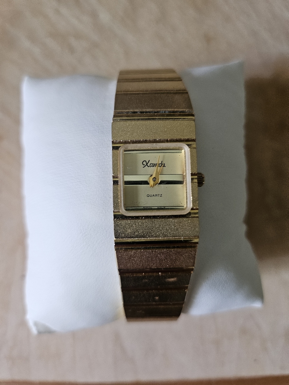 Xanadu Vintage Women's Quartz Wristwatch 80s